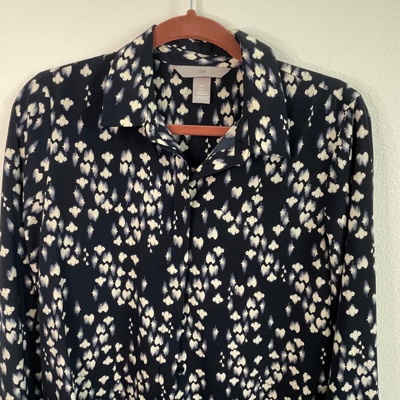 Long sleeve button up blouse - Picture 5 of 5